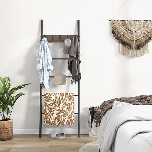 GOFLAME Blanket Ladder, 5-Tier Wall-Leaning Towel Holder Shelf with 5 Removable Hooks, Industrial Quilt Stand with Anti-Slip Foot Pads, Towel Ladder Display Rack for Bathroom, Living Room, Bedroom