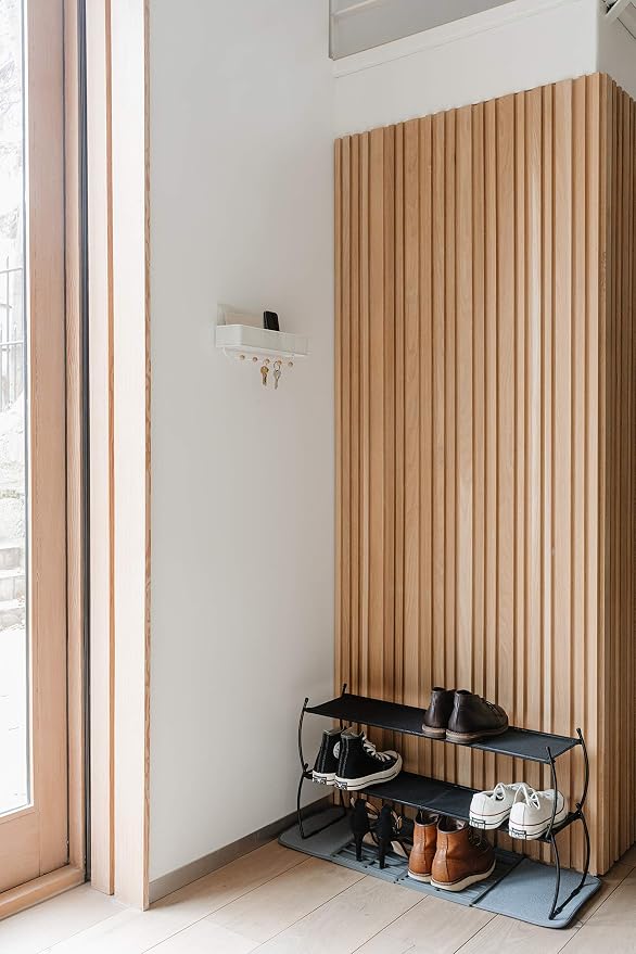 Umbra Estique Entryway Organizer, Great for Storing Keys, Small Accessories, Mail, Wallets and More, Small, White/Natural
