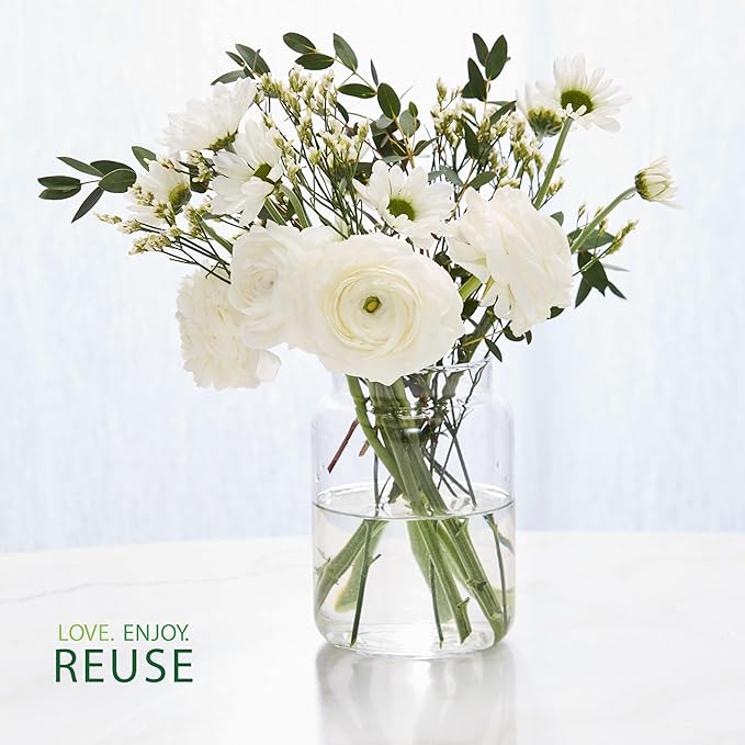 Yankee Candle Enchanted Cherry Blossoms, Scented Candle, 22oz Large Jar with up to 150 Hour Burn Time, Giftable, Holidays