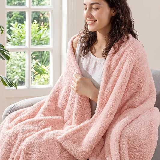 Exclusivo Mezcla Fleece Light Pink Throw Blanket for Couch Sofa, Ultra Soft, Lightweight and Fluffy Blankets for Women, All Season, 50x60 Inches