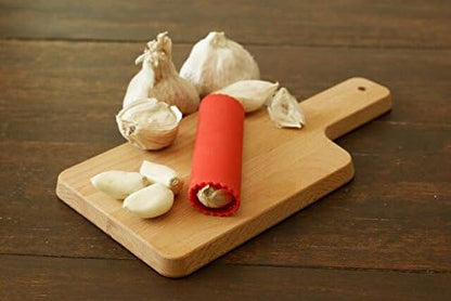 Cestari Silicone Garlic Peeler Roller Tube – Effortless Garlic Skin Remover for Home Cooks & Chefs – BPA-Free, Odor-Resistant, Dishwasher Safe Kitchen Tool – Fast, Mess-Free Prep – Red