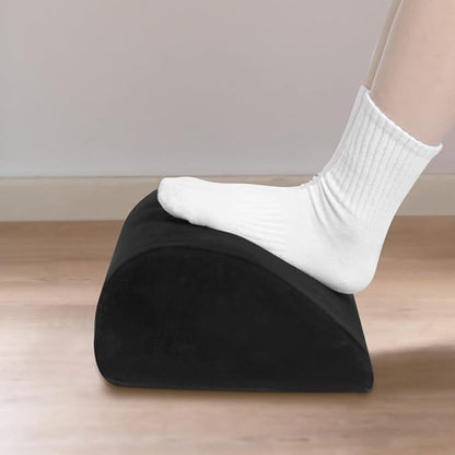 Amazon Basics Foam Foot Rest for Under Desk, Supportive Stool for Home and Office with Washable Cover, 5.1 x 10.2 x 17.3 in, Black