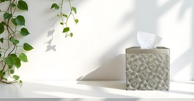 Hymmah Modern Square Tissue Box Cover Holder,Bathroom Accessories Decor Unique Design Tissue Box Cover for Bathroom Vanity Counter Tops Also Great for Bedrooms and Living Rooms (Gold)
