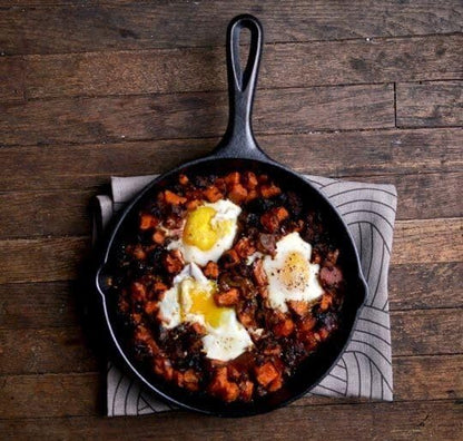 Lodge Seasoned Cast Iron Skillet - PFAS-Free, Non-Toxic Cookware - Use with an Oven, Stove, Grill, or Campfire - Naturally Non-Stick & Oven Safe - 9 Inches