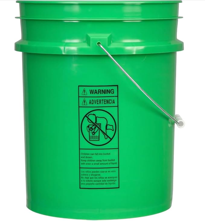 House Naturals 5 Gallon Food Grade Plastic Bucket with Air Tight Screw on Lid Made in USA Container (Green Bucket with Black lid)