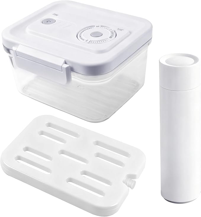 Manual Vacuum Sealer Containers, Airtight Food Storage Boxes with Hand Pump for Freshness, BPA-Free, Leakproof Seal for Lunch, Meat, Fruit, Leftovers, Fridge & Camping Use (1320ml)