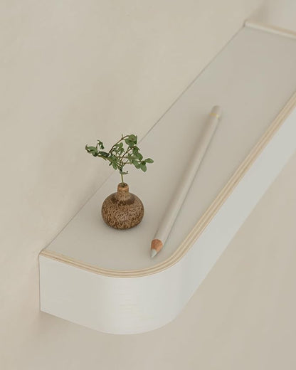 Kazai. Key Holder 'Toke' | Minimalist Key Hook Design from Berlin | Modern Key Holder Wall Mount with Wooden Shelf | Key Rack for Wall as Entryway Organizer | White
