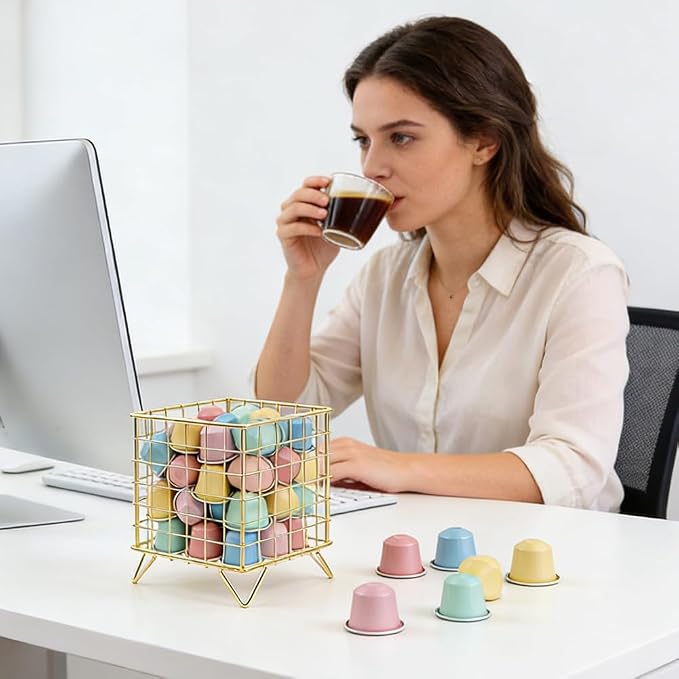 Countertop Organizer Coffee Pod Holder with Ice Tea Spoon, Modern Metal Storage Basket Tabletop Decorative Kitchen Office Bar Accessories for Hold K-cups Coffee Capsules Tea Bags(COLOR:Gold)