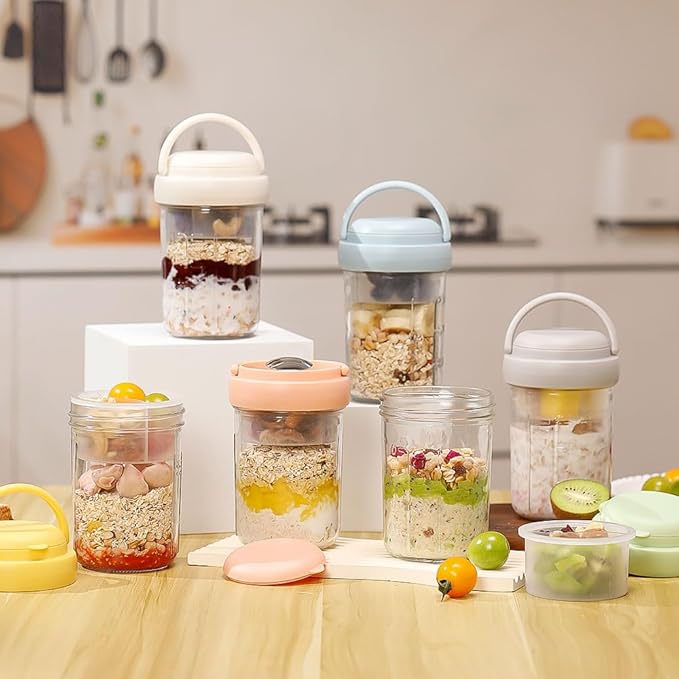 UWILLION Overnight Oats Containers with Lids and Handles, 16 oz Glass Mason Jars with Folding Spoons & Topping Compartments, Yogurt Parfait Cups for Meal Prep, Chia Pudding, Breakfast to Go, 2 Pack