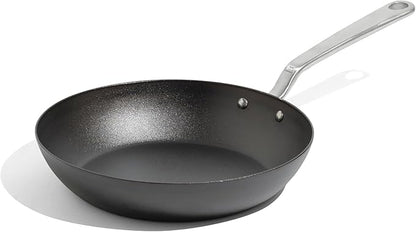 Made In Cookware - Seasoned 10" Blue Carbon Steel Frying Pan - (Like Cast Iron, but Better) - Professional Cookware - Crafted in Sweden - Induction Compatible