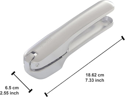 Zyliss Susi 4 Garlic Press - Garlic Crusher for Efficient Mincing - Odor-Free Hands - Large Chamber Made of Durable Stainless Steel - Mess-Free Kitchen Gadget - PFAS-Free Non-Stick Coating - Silver