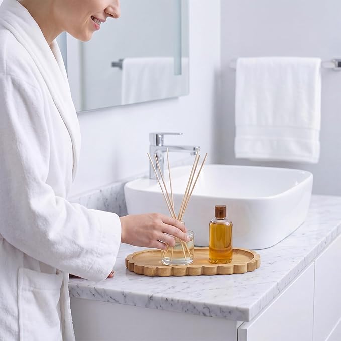 Scalloped Bamboo Soap Dispenser Tray Bathroom Rustic Decor Bamboo Countertop Tray Scalloped Soap Dish Jewelry Holder Vanity Bathtub Organizer for Bathroom Kitchen Home Decor(7'',Oval)