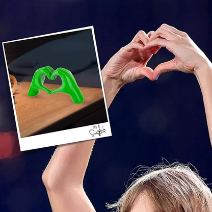 Small Green Decor,Resin Heart Hands Sculpture for Living Room Bedroom Bookshelf Shelves Office Desk Decor,Love Finger Modern Statue for Wedding Decorations,Unique Birthday for Women Girls.