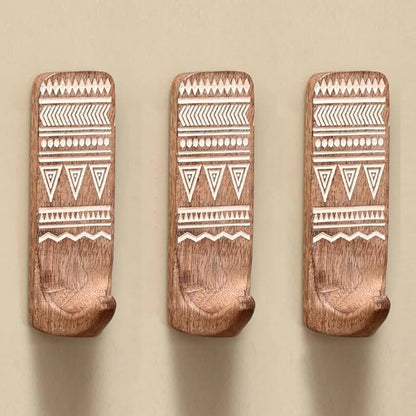Indian Shelf Boho Decorative Wood Adhesive Wall Hooks for Hanging Coats, Keys, Leash, Hat, Towel Holder, Cute Sticky Key Holder, White Brown Western Wall Décor (12 Hooks 24 Strips)