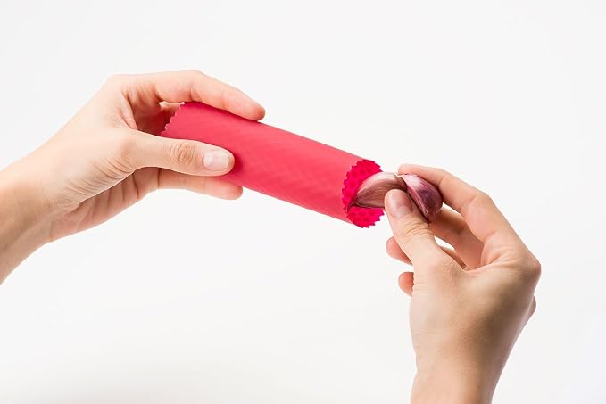 Zyliss Garlic Peeler - Silicone Garlic Peeler Tube Roller for Easy Garlic Skin Removal - Dishwasher Safe - Perfect for Gift & Essential Kitchen Gadgets - Red