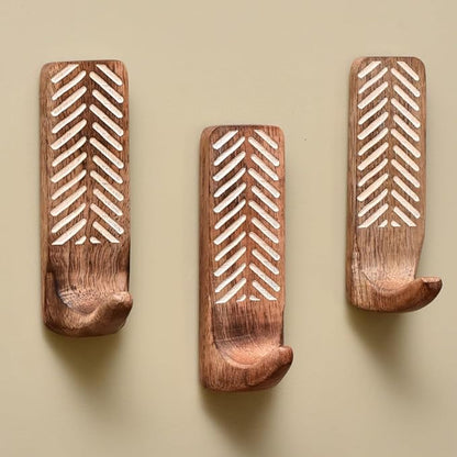 Indian Shelf Boho Decorative Wood Adhesive Wall Hooks for Hanging Coats, Keys, Leash, Hat, Towel Holder, Cute Sticky Key Holder, White and Brown Western Wall Décor (3 Hooks 6 Strips)