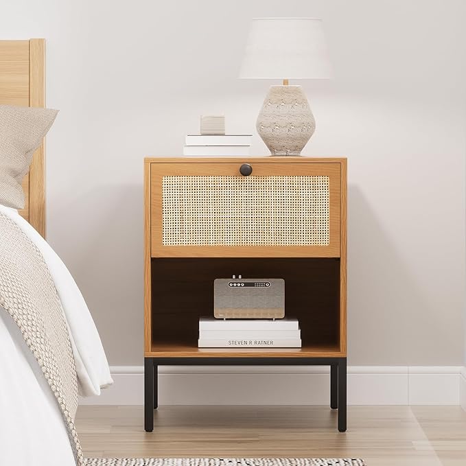 XIAO WEI Natural Rattan Nightstand Set of 2, Boho Night Stand with Drawer and Open Shelf, Bedside Table Accent Cane End Table Side Table for Bedroom Living Room, Metal Legs/Small/Light Brown