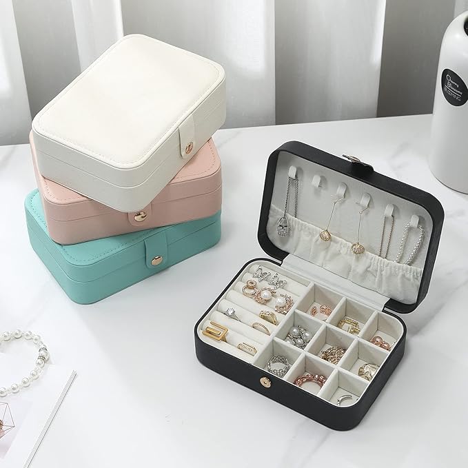 CASEGRACE Travel Jewelry Box Small Jewelry Organizer Case Display Storage for Earrings Necklace Rings Bracelets Portable Jewelry Organizer for Women Girls, Black