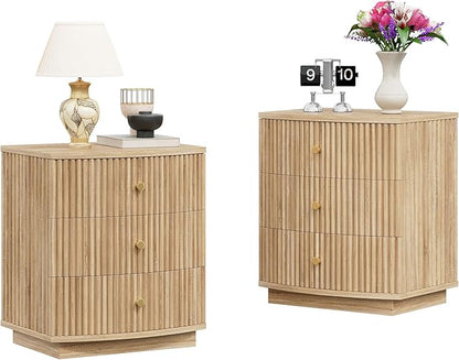 Dresser for Bedroom,3-Drawer Dresser, Mondern Wide Chest of Drawers with Fluted & Curved Design, Large Storage Chest for Bedroom, End Table for Living Rooms, （Natural）