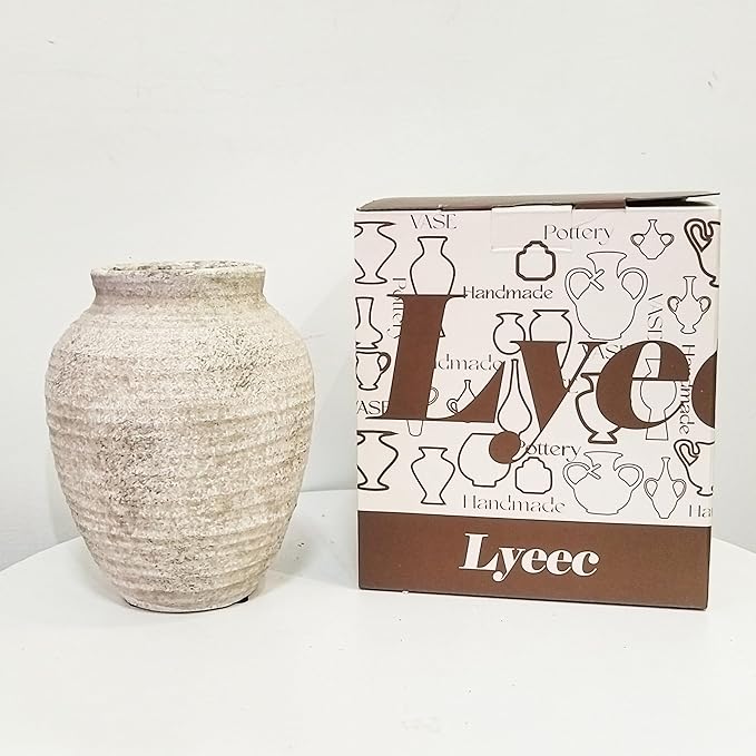 Ceramic Flower Vase - 7.4 Inch Farmhouse Rustic Vase for Home Decor Handcrafted Pottery Vase Small Terracotta Vases for Dining Table Decor Fireplace Living Room Bathroom Wedding Centerpiece