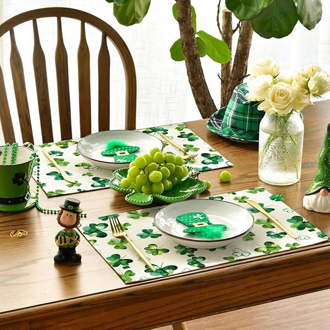 Artoid Mode Lucky Shamrock St. Patrick's Day Placemats for Dining Table, 12 x 18 Inch Seasonal Holiday Rustic Vintage Washable Table Mats Set of 4