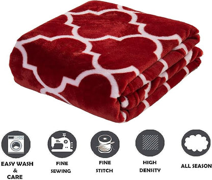 Elegant Comfort Luxury Velvet Super Soft Christmas Prints Fleece Blanket-Holiday Theme Home Décor Fuzzy Warm and Cozy Throws for Winter Bedding, Couch and Gift, 50 x 60 inch, Quatrefoil Red