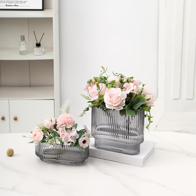 Short Glass Vases, Set of 2 Black Glass Vases for Tulips, Ribbed Vase for Flowers, Modern Small Vase for Living Room, Dining Room, Bathroom, Desk, Shelf, Wedding, Office