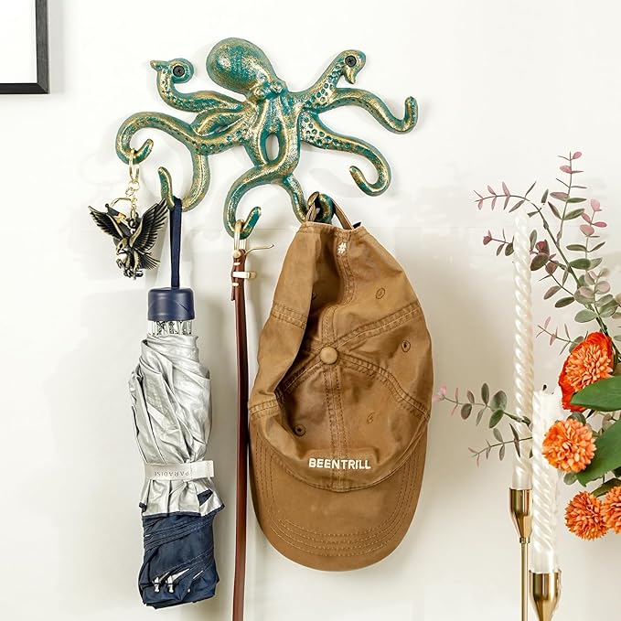 Sungmor Cast Iron Key Holder for Wall, Decorative Octopus Hanger with 6 Hooks, Vintage Green Wall Hooks for Towel, Bathrobe, Necklaces, Purse, Dog Leashes, Bathroom Nautical Decor