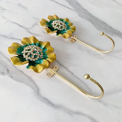 Vintage Flower Shaped Decorative Wall Hooks Rack Hangers for Hanging Clothes Coats Towels Keys Hats, 2 Pack Antique Metal Mounted Wall Hook