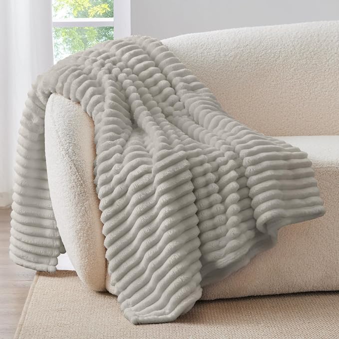 BEDELITE Twin Blanket for Couch & Bed, 300GSM Soft & Warm Fleece Blanket, Decorative and Giftable Striped Light Grey Blankets for Women, Men, 60"x80"
