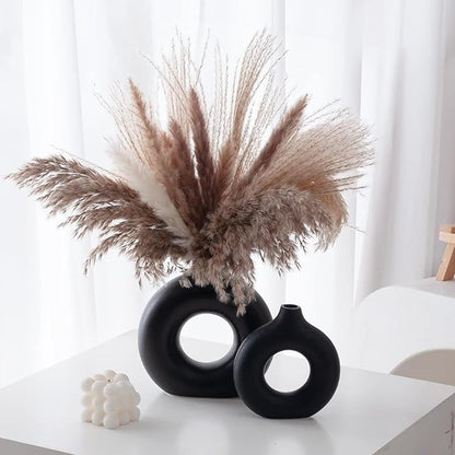 Black Ceramic Donut Vase Set of 2, Hollow Round Matte Pampas Flower Vases for Boho Home Wedding Party Room Dinner Table Shelf Decor.（Black）
