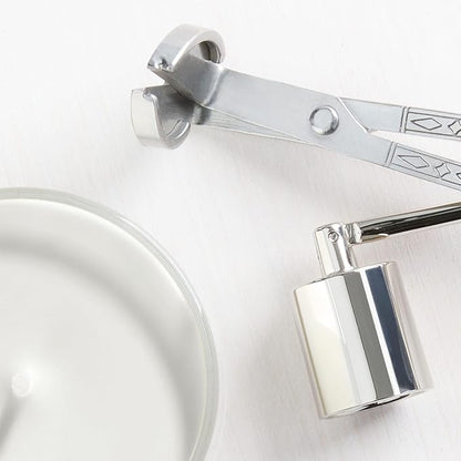 Yankee Candle Large Tumbler Scented Candle with up to 80 Hour Burn Time, Premium Plant Wax Blend for Consistent Burn, 20 oz Tumbler Candle with Room Filling Fragrance, White Spruce & Grapefruit