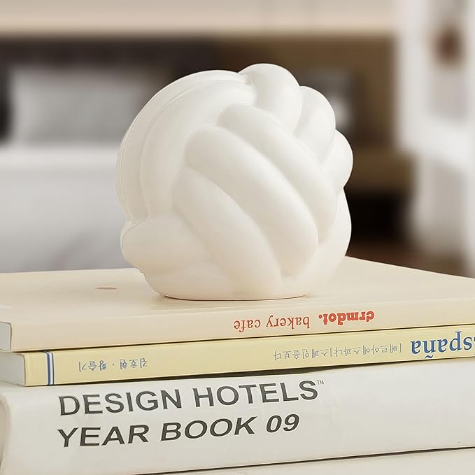 Small Ceramic Knot Decor, Chain Link Decor, Coffee Table Decor, Book Shelf Decor, Entry Table Decor, Aesthetic Minimalist Decorative Objects for Modern Home Living Room, Desk Decor for Office (White)