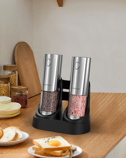 Electric Salt and Pepper Grinder Set - Automatic Refillable Salt and Pepper Grinders with Charging Base & LED Light, 6-Level Adjustable Coarseness with External Dial, Ideal Kitchen Gadget，Silver