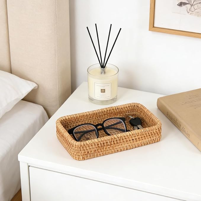 Small Rattan Serving Tray, Natural Wicker Decorative Tray Handwoven for Keys Trinkets Rings Cosmetics, Decorative Jewelry Perfume Tray for Coffee Table Entryway Living Room(8.2" × 4.3")