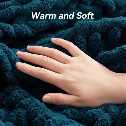 Negwoo Chunky Knit Throw Blanket, 60''*80'' Knitted Throw Chenille Yarn for Bed Couch, Handmade Peacock Blue Crochet Big Thick Blanket, Machine Washable Cute Comfy Blanket for Home Decor
