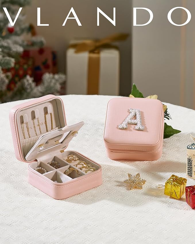 Vlando Preppy Stuff for Teen Girls, Girls Jewelry Box, Teen Girl Chid Gifts Trendy Stuff, Monogrammed Gifts Travel Jewelry Case, Gifts for Teen Girls, Things for Teen Girls - Letter C, Pink
