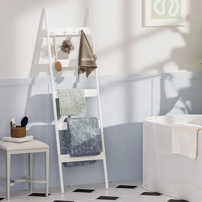 Blanket Ladder, 5-Tier Towel Holder with 4 Removable Hooks, Farmhouse Wall Leaning Decorative Rack Shelf, Wooden Towel Display Rack, Quilt Ladder for Living Room, Bedroom, White