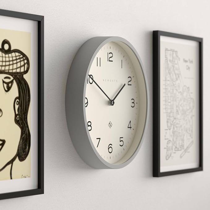 NEWGATE® Number Four Echo wall Clock | Modern Round Clock | 12 inch | Gray | Easy to Read Numbers | Ideal for Kitchen, Living Room or Office