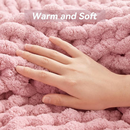Negwoo Chunky Knit Throw Blanket, 80''*90'' Knitted Throw Chenille Yarn for Bed Couch, Handmade Light PinkCrochet Big Thick Blanket, Machine Washable Cute Comfy Blanket for Home Decor