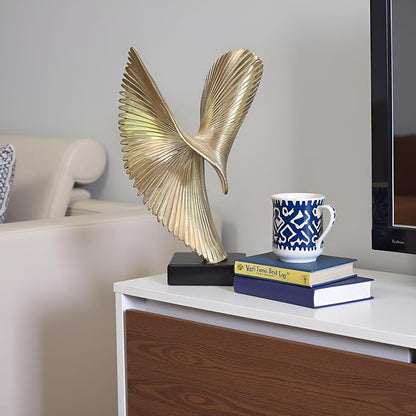 Modern Abstract Eagle Decorative Sculpture, Dining Living Room Desk Decor,Geometric Home Decor Statues,Shelf Top Decor Aesthetics, Coffee Tables or Office Shelves（Golden）