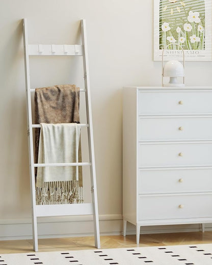 Hzuaneri Blanket Ladder for Living Room, Decorative Quilt Rack with 4 Removable Hooks, 5-Tier Farmhouse Ladder Holder Shelf Organizer for Bedroom, White BR02113W