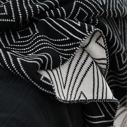 Black and White Throw Blankets, Knitted Modern Patterned Throw Blanket, Soft Lightweight Woven Throw Blanket for Sofa Couch Bed and Living Room, Black&White (50x70 Inch)
