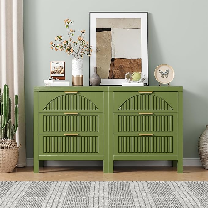 3 Drawer Dresser, Farmhouse Fluted Chest of Drawers, Wooden End Table, Mid- Century Modern Bedroom Nightstand Side Table for Bedrooms, Closets, Hallways, and Entryways, Green