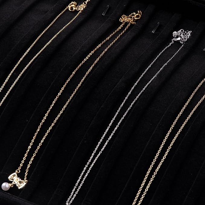 Frebeauty 15 Hooks Necklace Tray Velvet Neckalce Organizer with Clear Lid Lockable Necklace Holder Box Jewelry Organizer for Pendants Chains Necklace Jeweley Tray for Women Girls(Black)