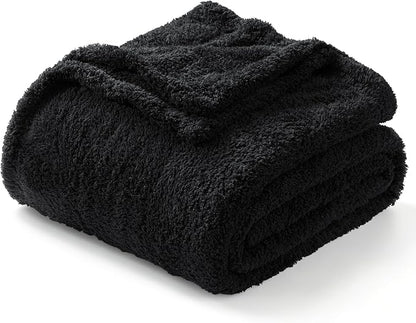 Exclusivo Mezcla Fleece King Size Bed Blanket, Ultra Soft, Lightweight and Fuzzy Black Blanket for Women, Home Decor, 90x104 Inches