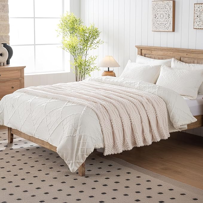 60x80 Inch Beige Twin Blanket - Soft & Fluffy Fleece, Cute & Aesthetic, Perfect for Sofa, Couch, Chair, Bed, Living Room & Bedroom, All-Season Use, Plush & Cozy Decorative Blanket