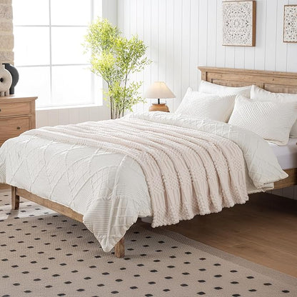 60x80 Inch Beige Twin Blanket - Soft & Fluffy Fleece, Cute & Aesthetic, Perfect for Sofa, Couch, Chair, Bed, Living Room & Bedroom, All-Season Use, Plush & Cozy Decorative Blanket
