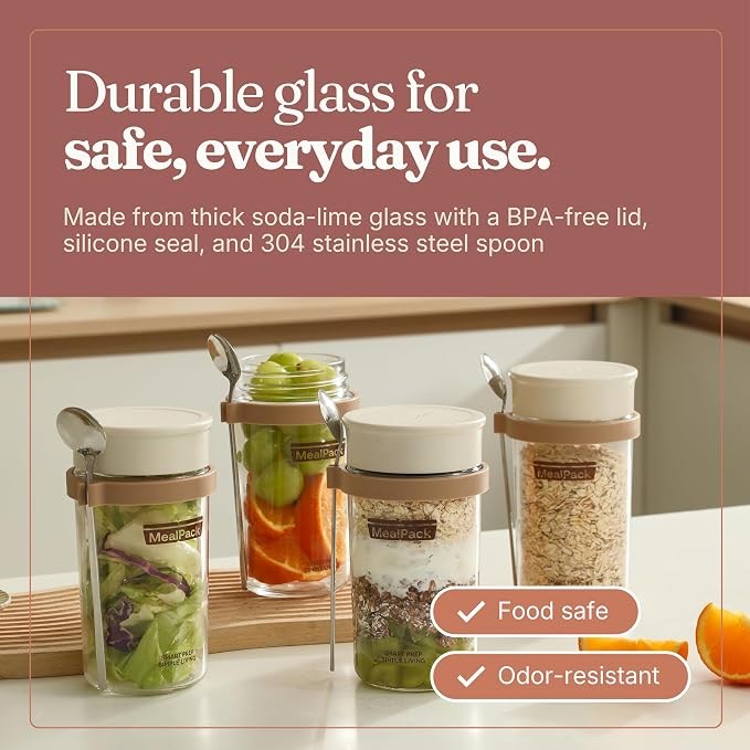 Overnight Oats Containers with Lids and Spoons – 17oz Glass Jars for Yogurt, Chia Pudding & Meal Prep – Leakproof Airtight Mason Jar Set – Portable Breakfast Food Storage with Cleaning Brush