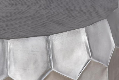 CT101 Modern Contemporary Round Aluminum Material 32" Coffee Table, Farmhouse Table with Glossy Diamond-Patterned Base Antique Silver